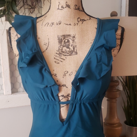 NWT Cupshe green one-piece swimsuit size medium - Picture 2 of 5